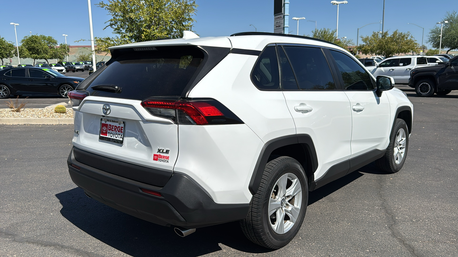 2019 Toyota RAV4 XLE 25