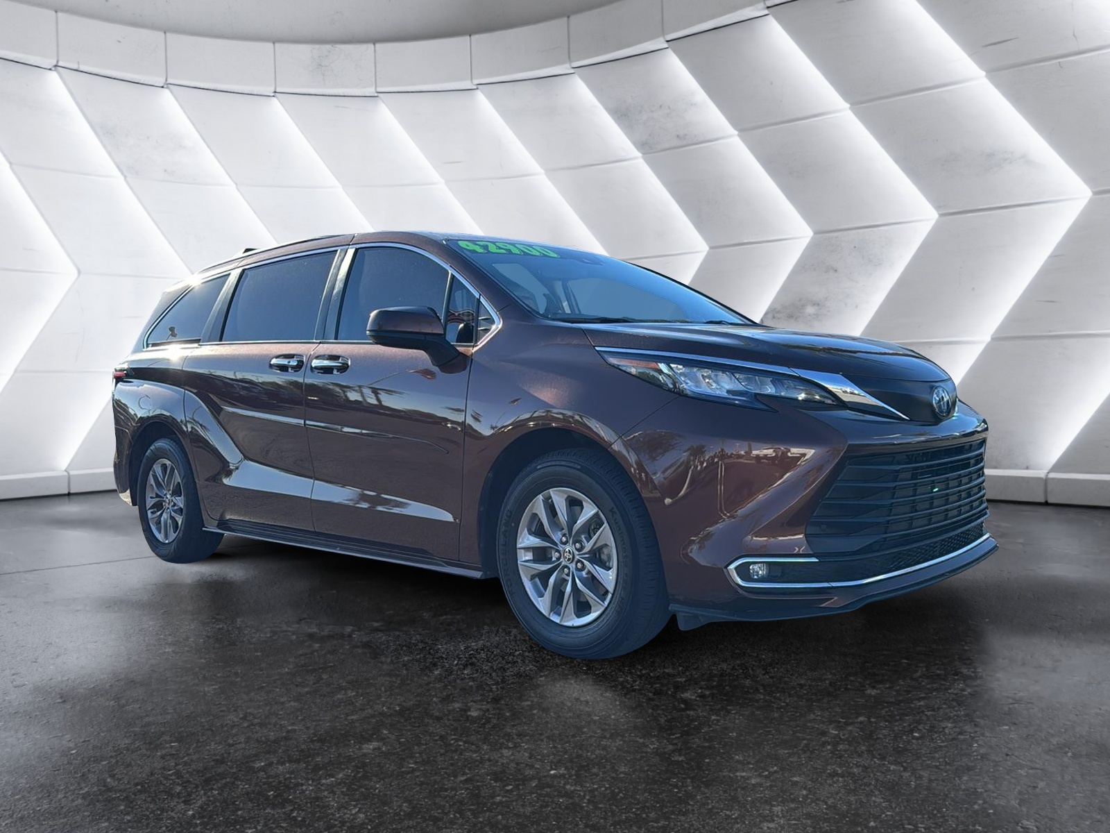 2022 Toyota Sienna XLE 1