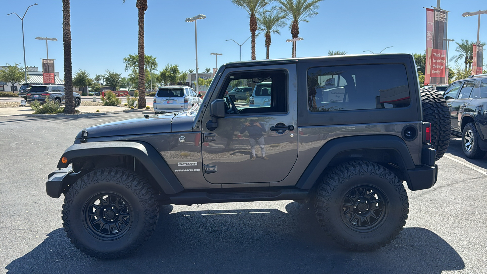 2016 Jeep Wrangler Sport 3