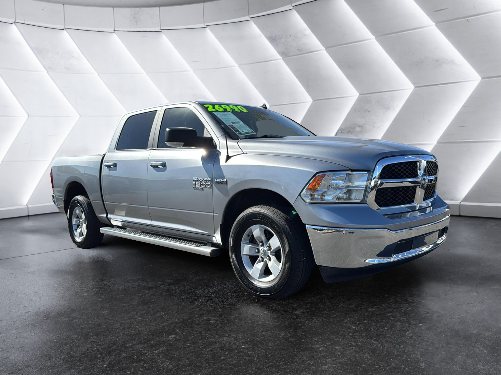 2020 Ram 1500 Classic SLT 1