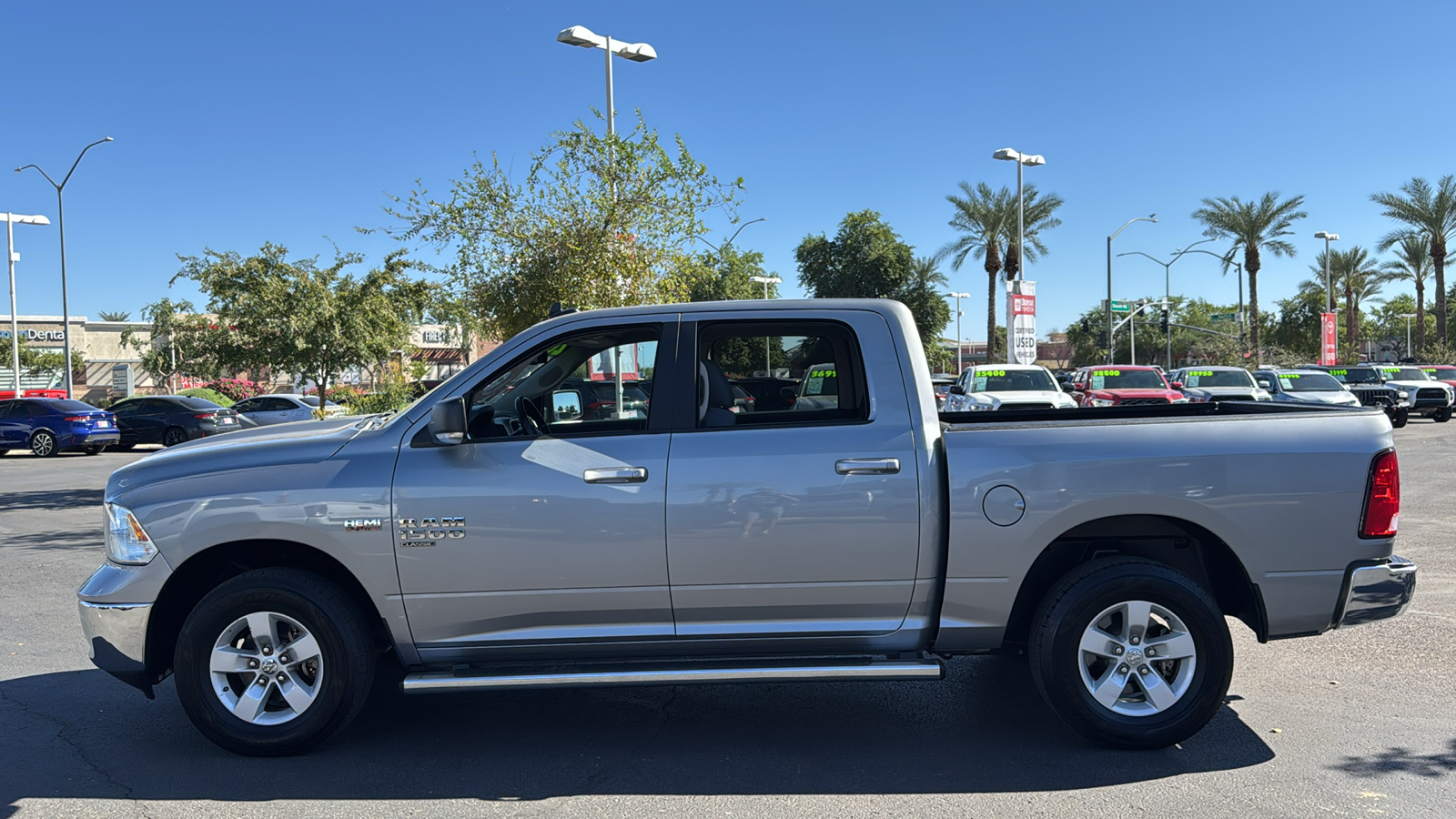 2020 Ram 1500 Classic SLT 3