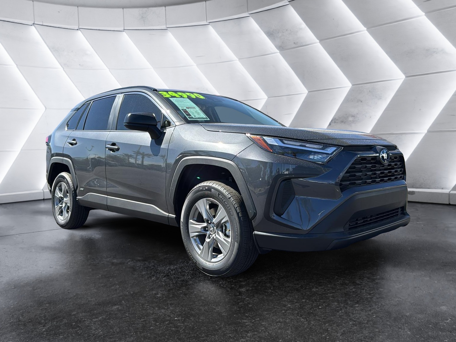 2024 Toyota RAV4 Hybrid LE 1