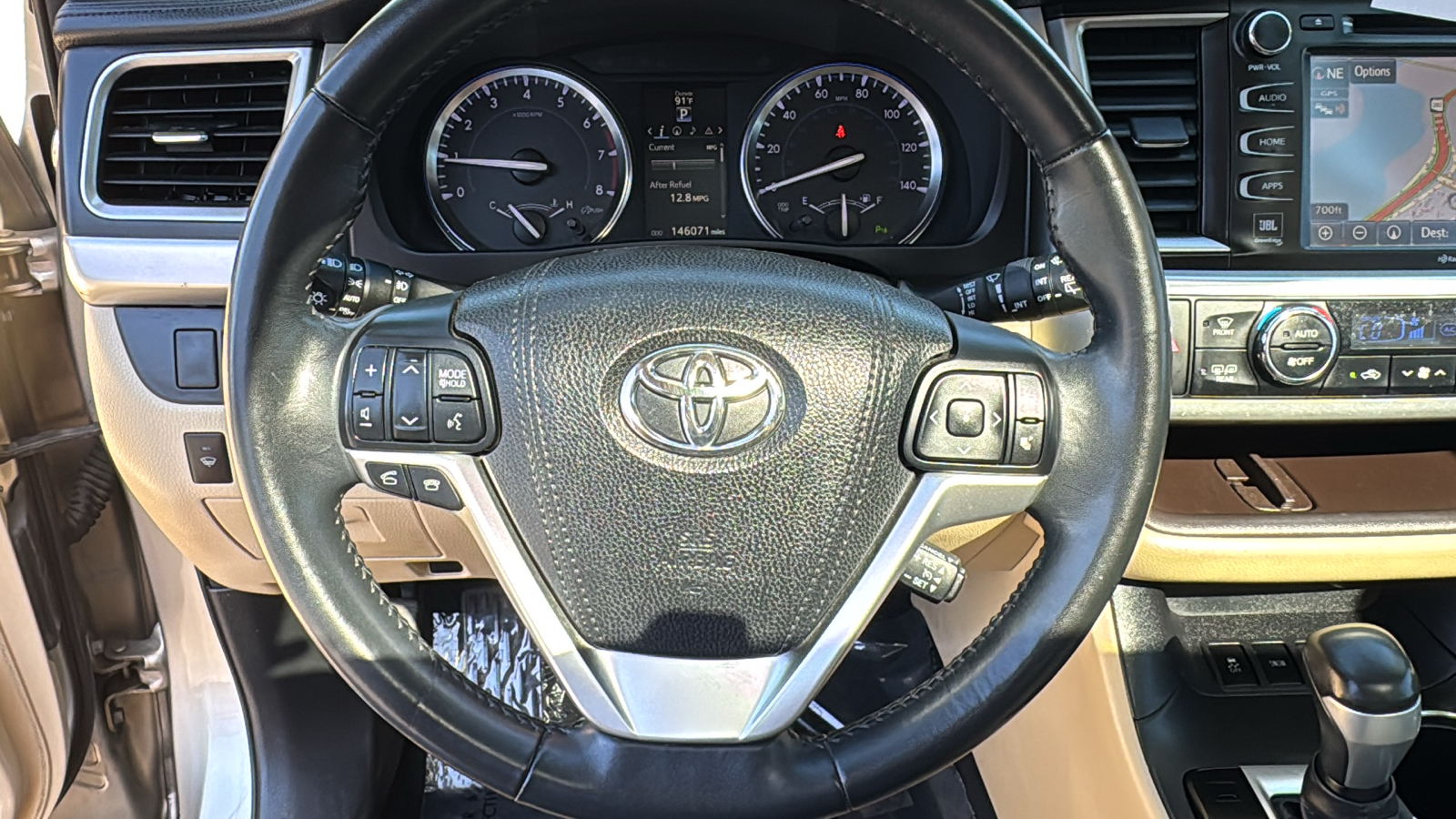 2015 Toyota Highlander Limited 8