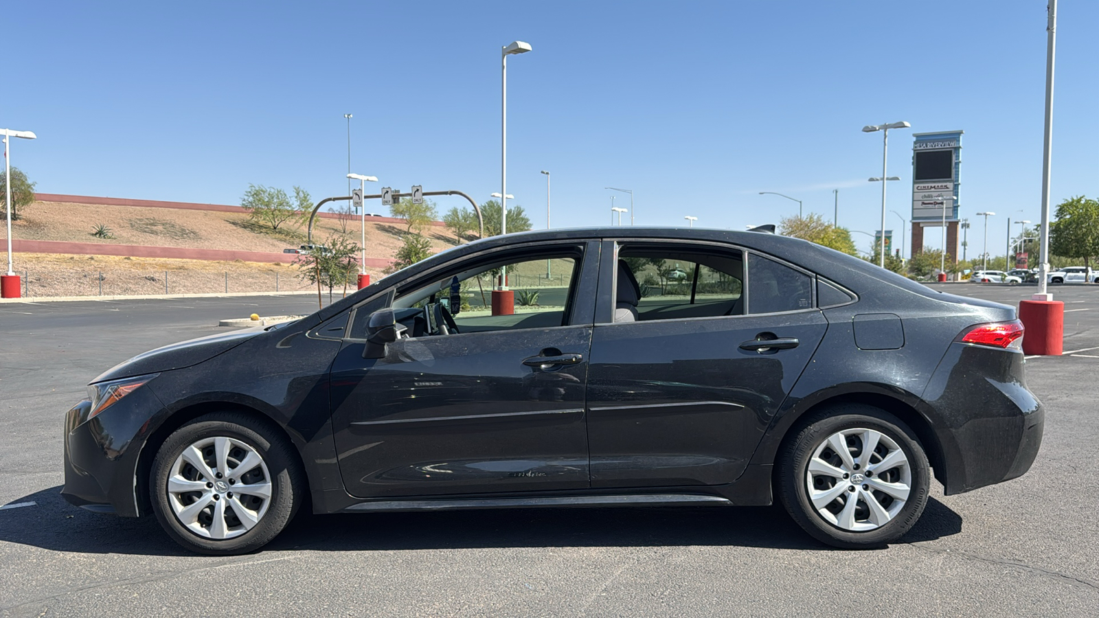 2020 Toyota Corolla LE 3