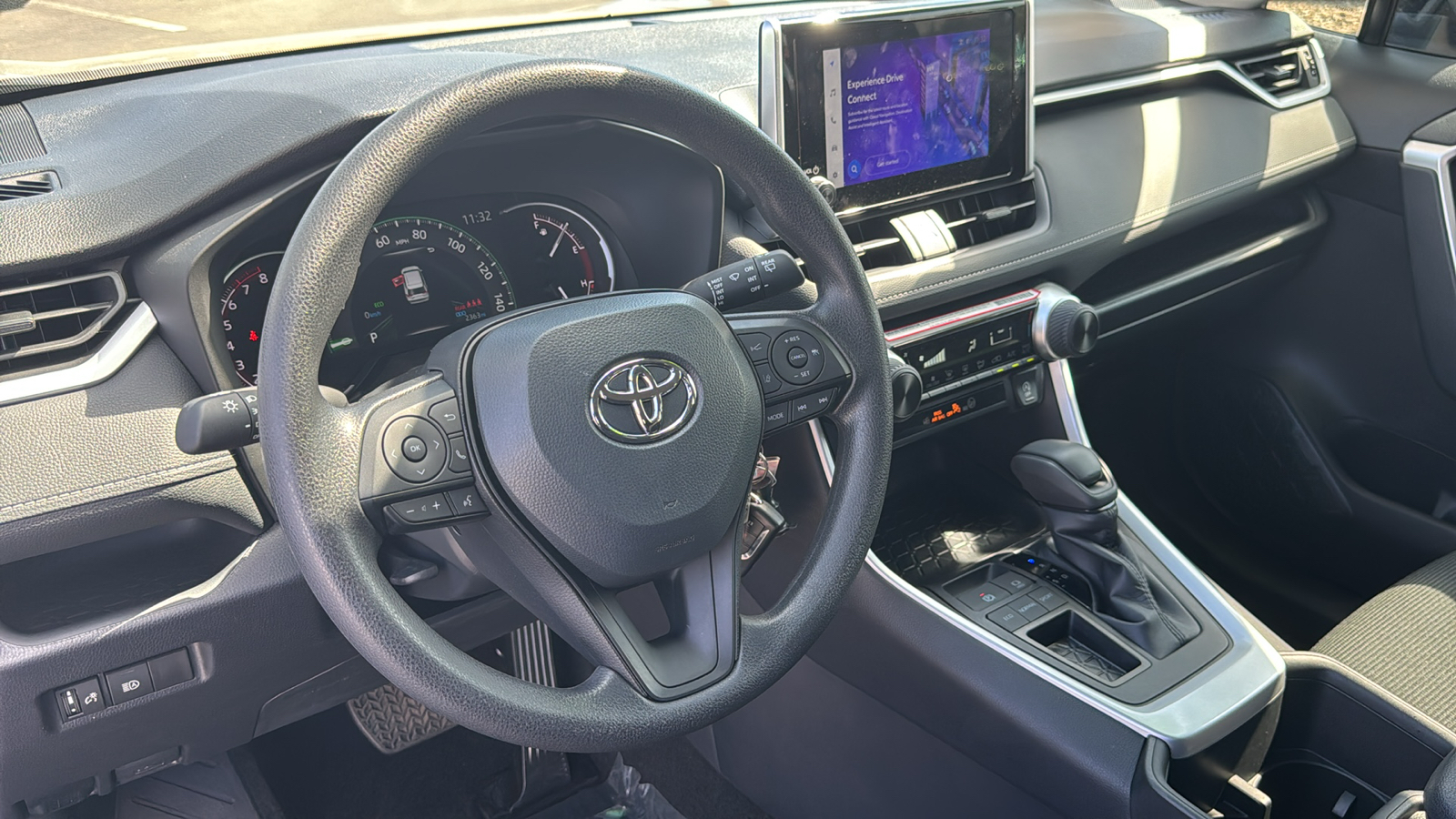 2024 Toyota RAV4 LE 15