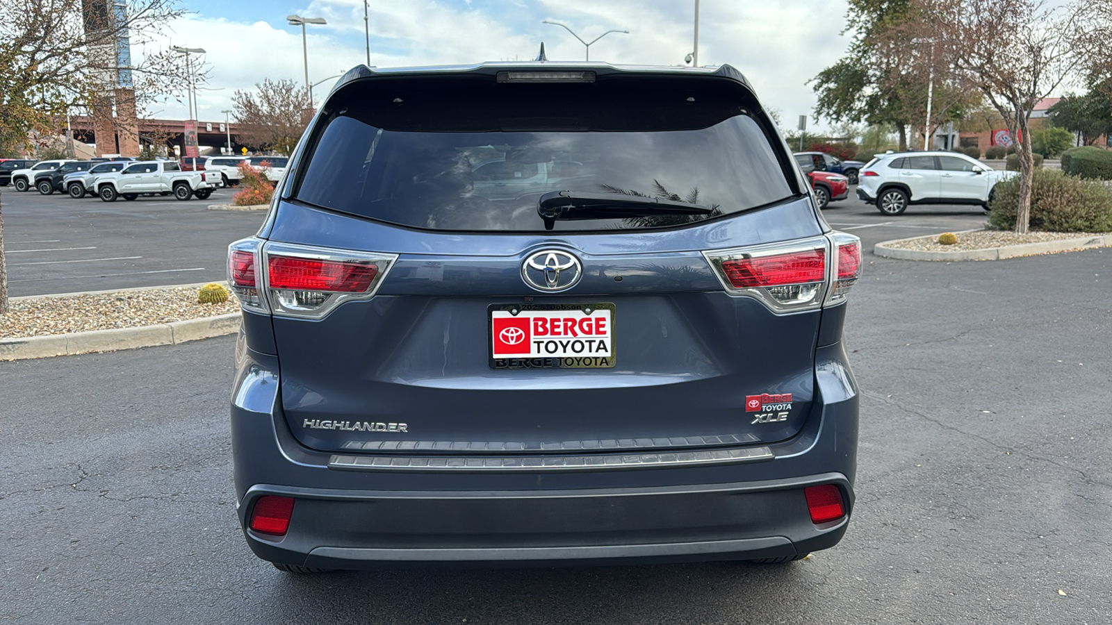 2015 Toyota Highlander XLE 23