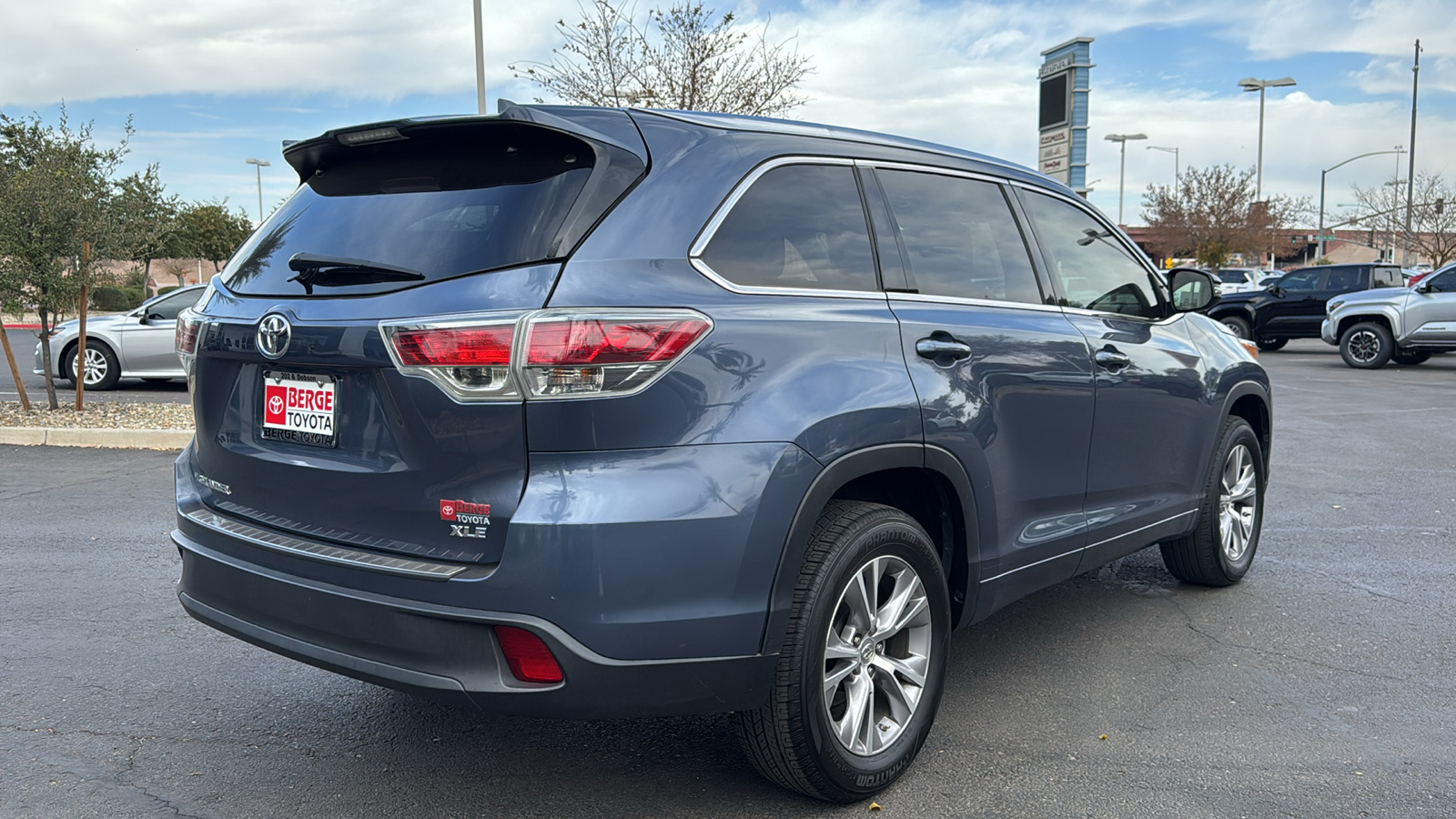 2015 Toyota Highlander XLE 27