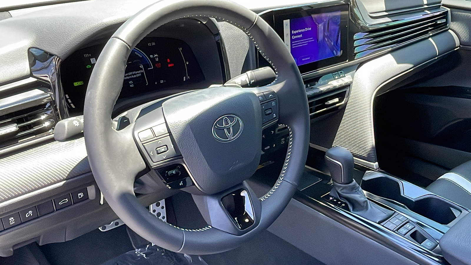 2025 Toyota Camry SE 15