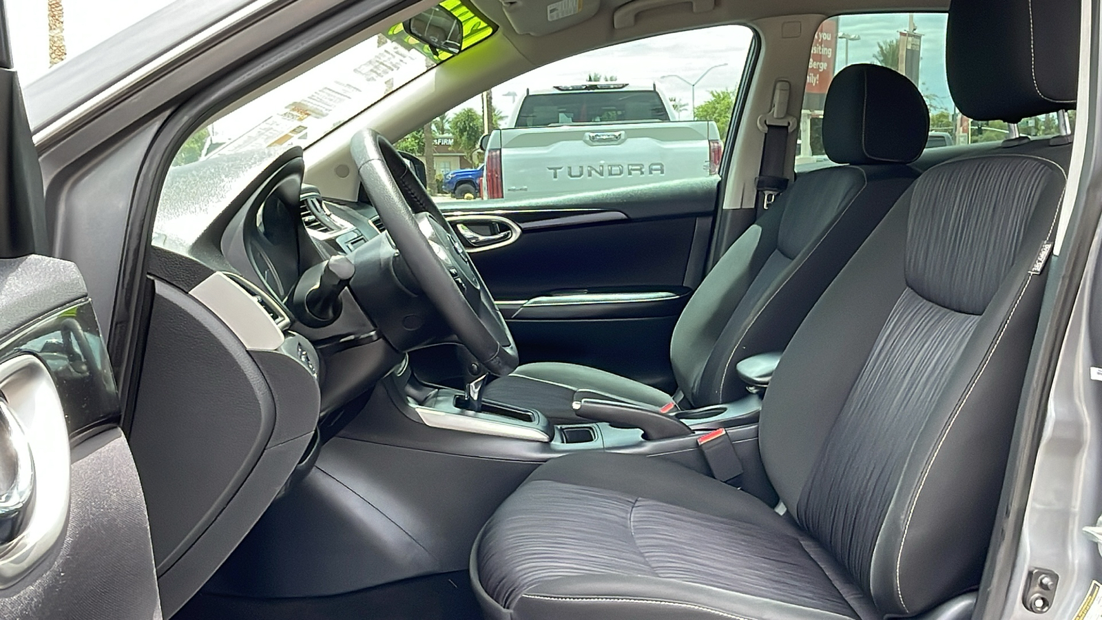 2019 Nissan Sentra SV 17