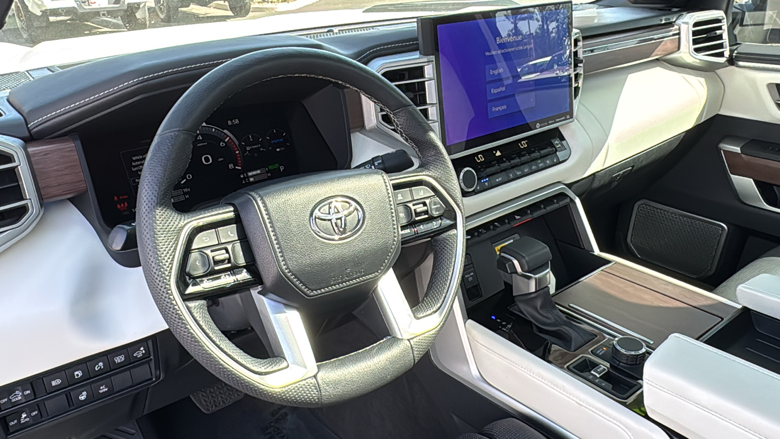 2022 Toyota Tundra 4WD Capstone Hybrid 15