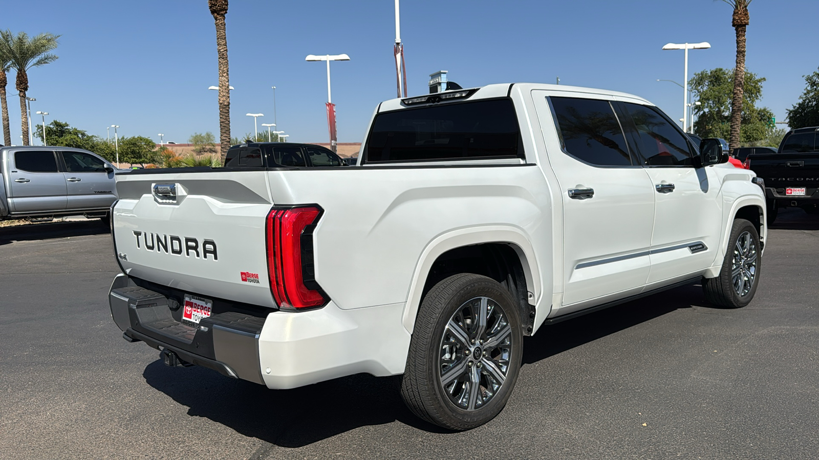 2022 Toyota Tundra 4WD Capstone Hybrid 24