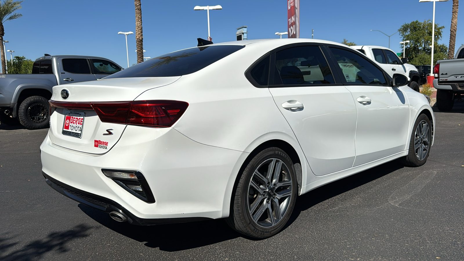 2019 Kia Forte S 23