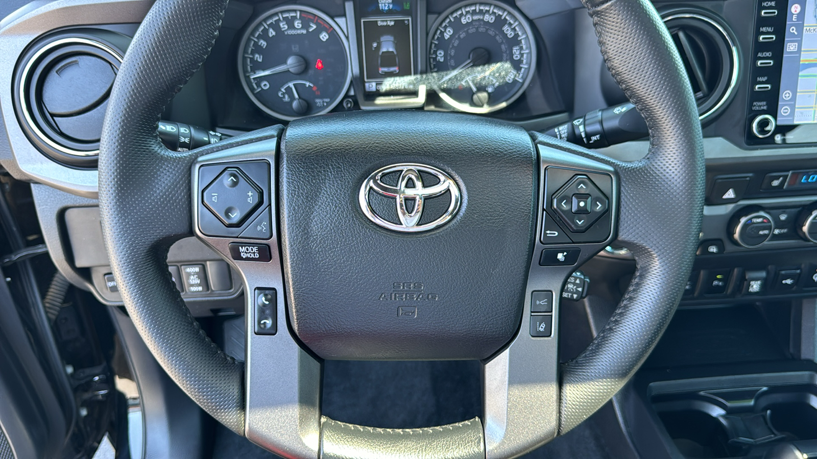 2023 Toyota Tacoma 4WD TRD Off Road 8