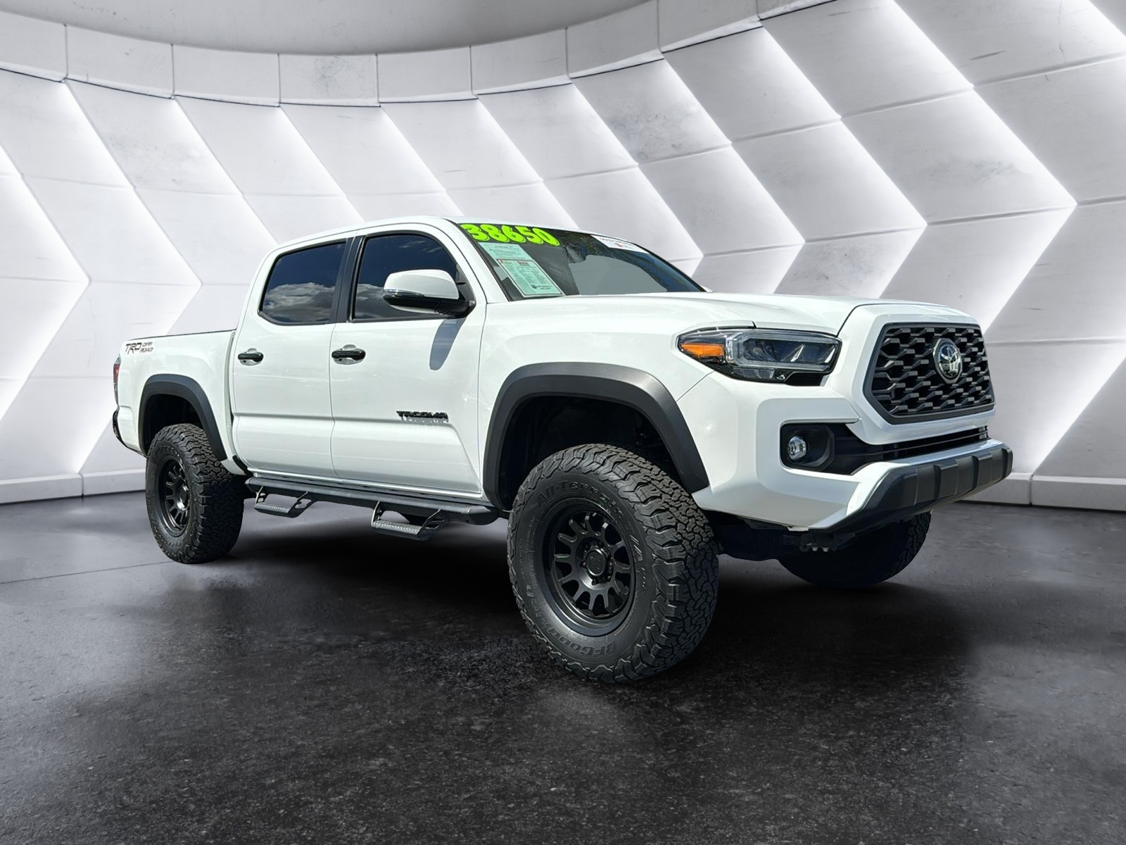 2023 Toyota Tacoma TRD Off Road 1