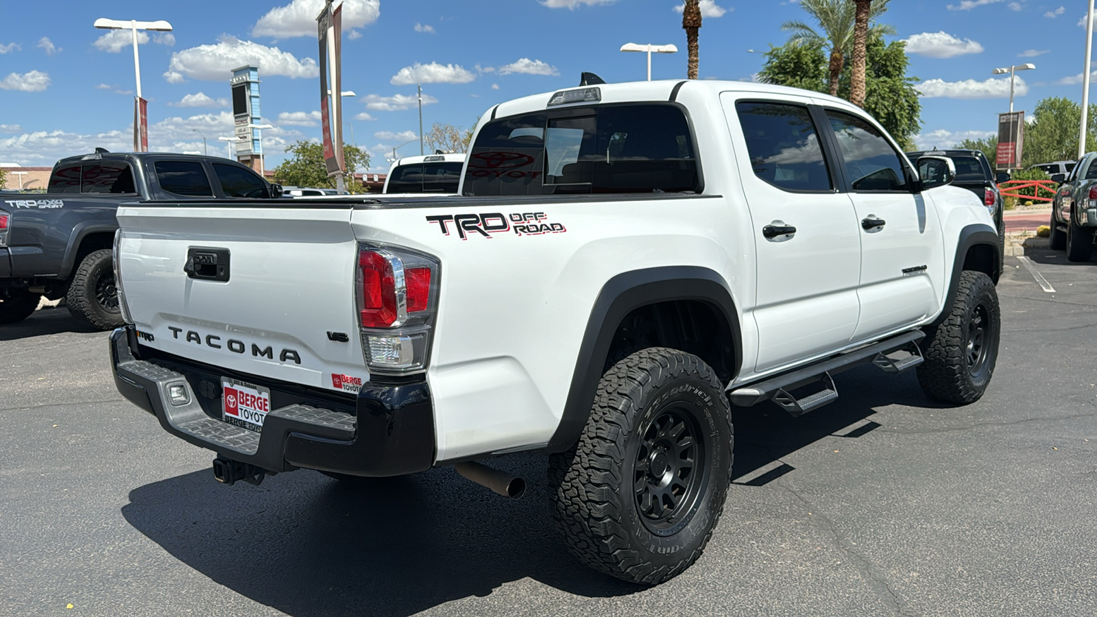 2023 Toyota Tacoma TRD Off Road 23