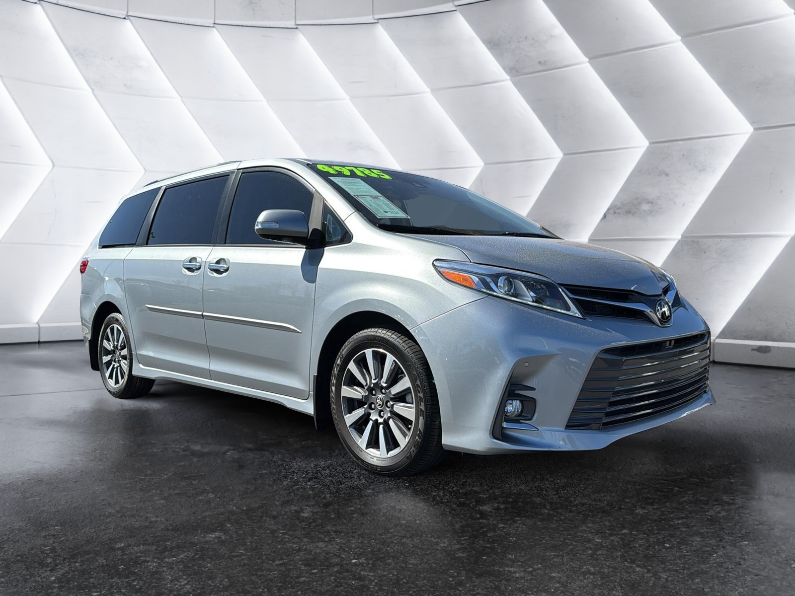 2020 Toyota Sienna Limited Premium 1