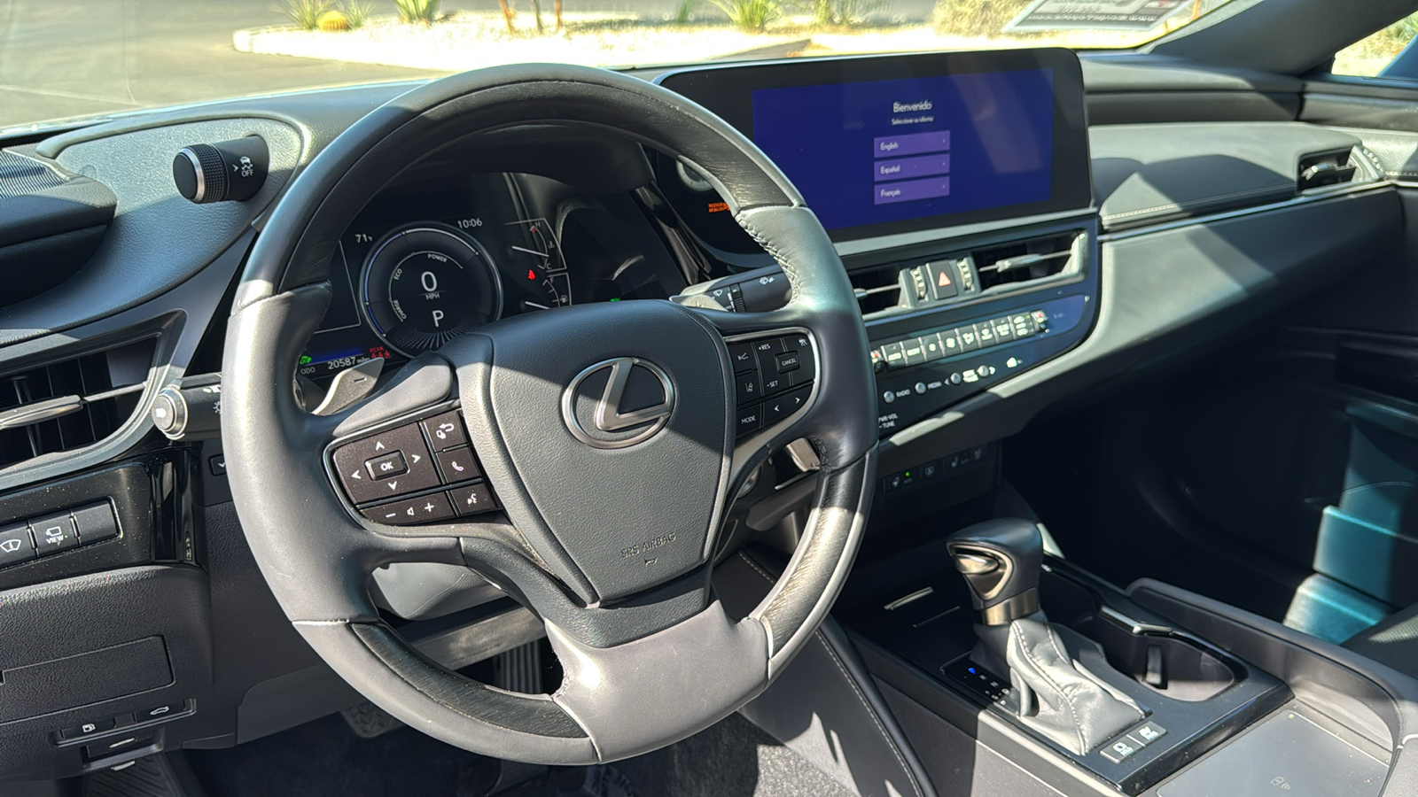 2023 Lexus ES ES 300h Luxury 15