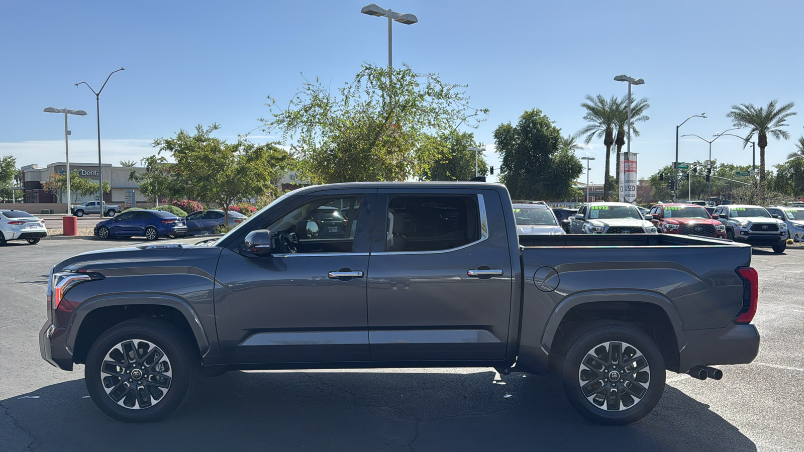 2022 Toyota Tundra 4WD Limited Hybrid 3