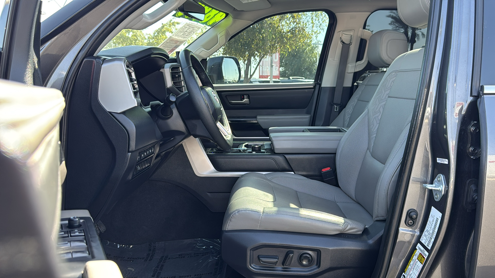 2022 Toyota Tundra 4WD Limited Hybrid 18