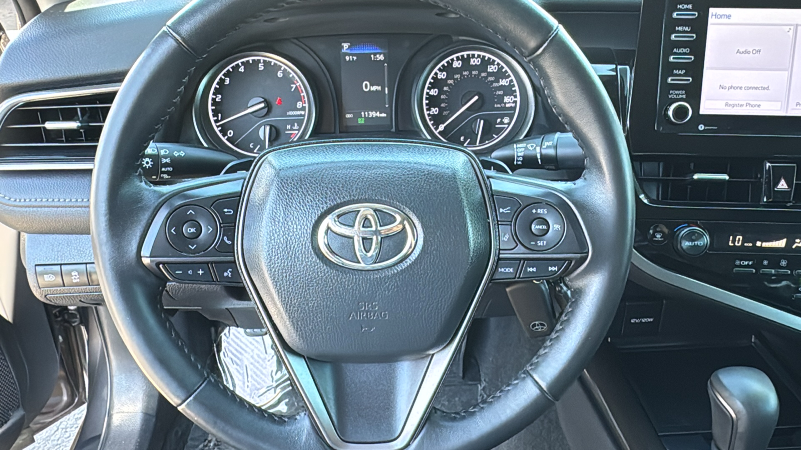 2024 Toyota Camry SE 8