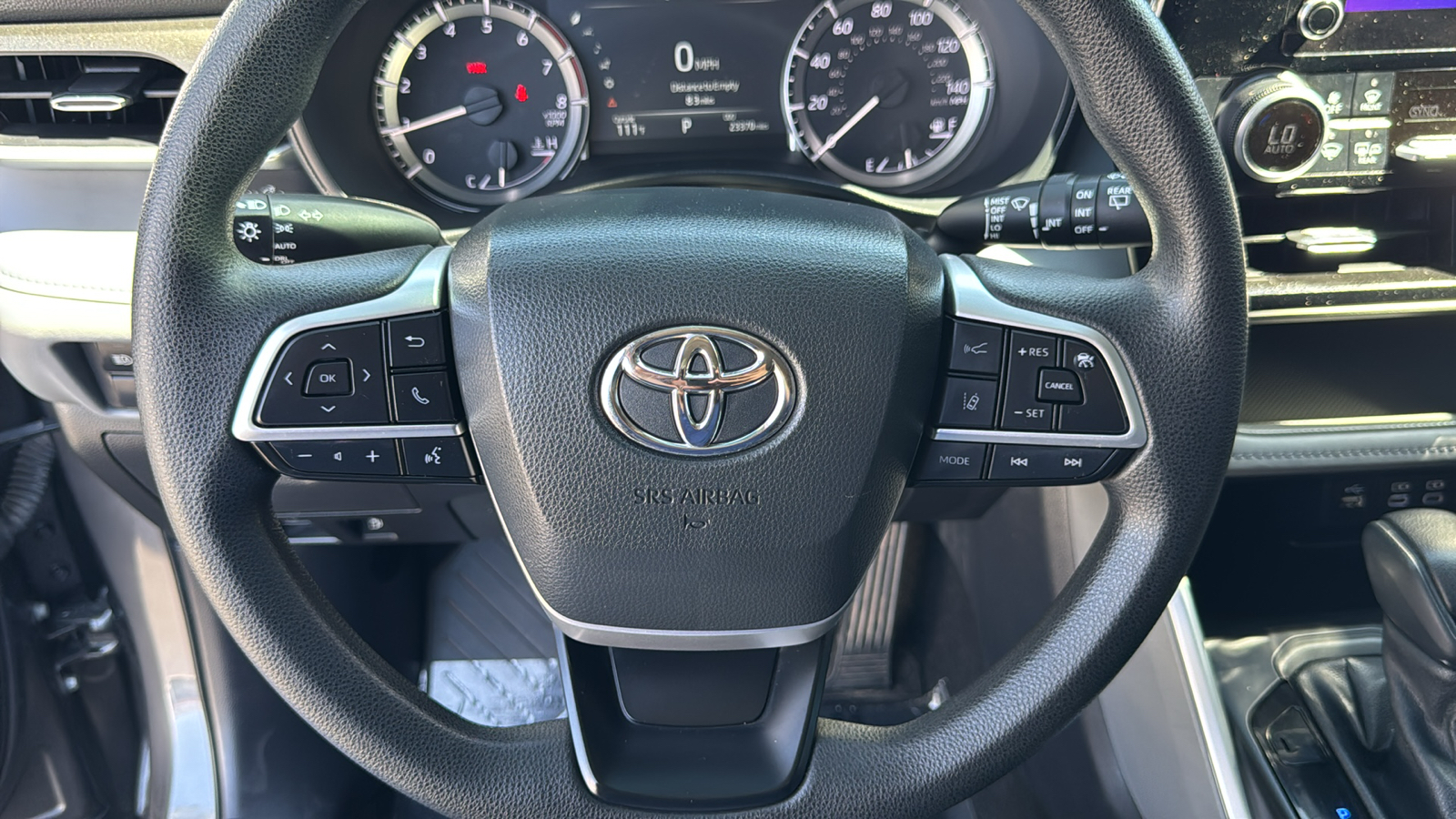 2023 Toyota Highlander L 8