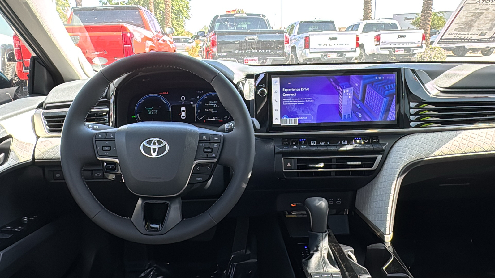 2025 Toyota Camry SE 4