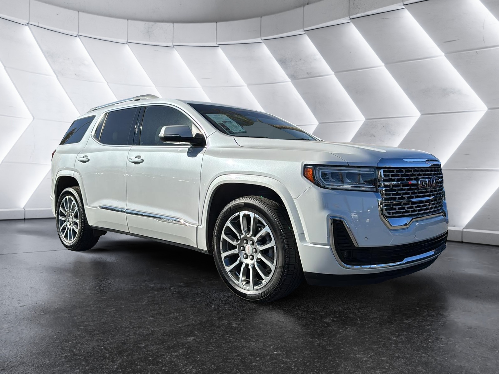 2022 GMC Acadia Denali 1