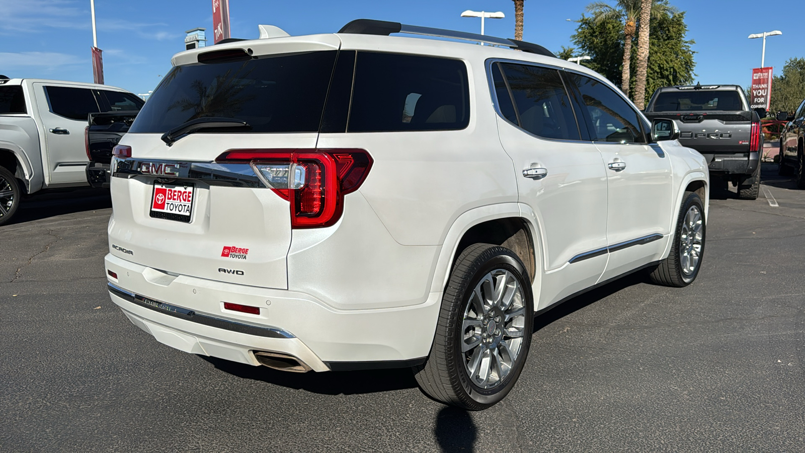 2022 GMC Acadia Denali 24