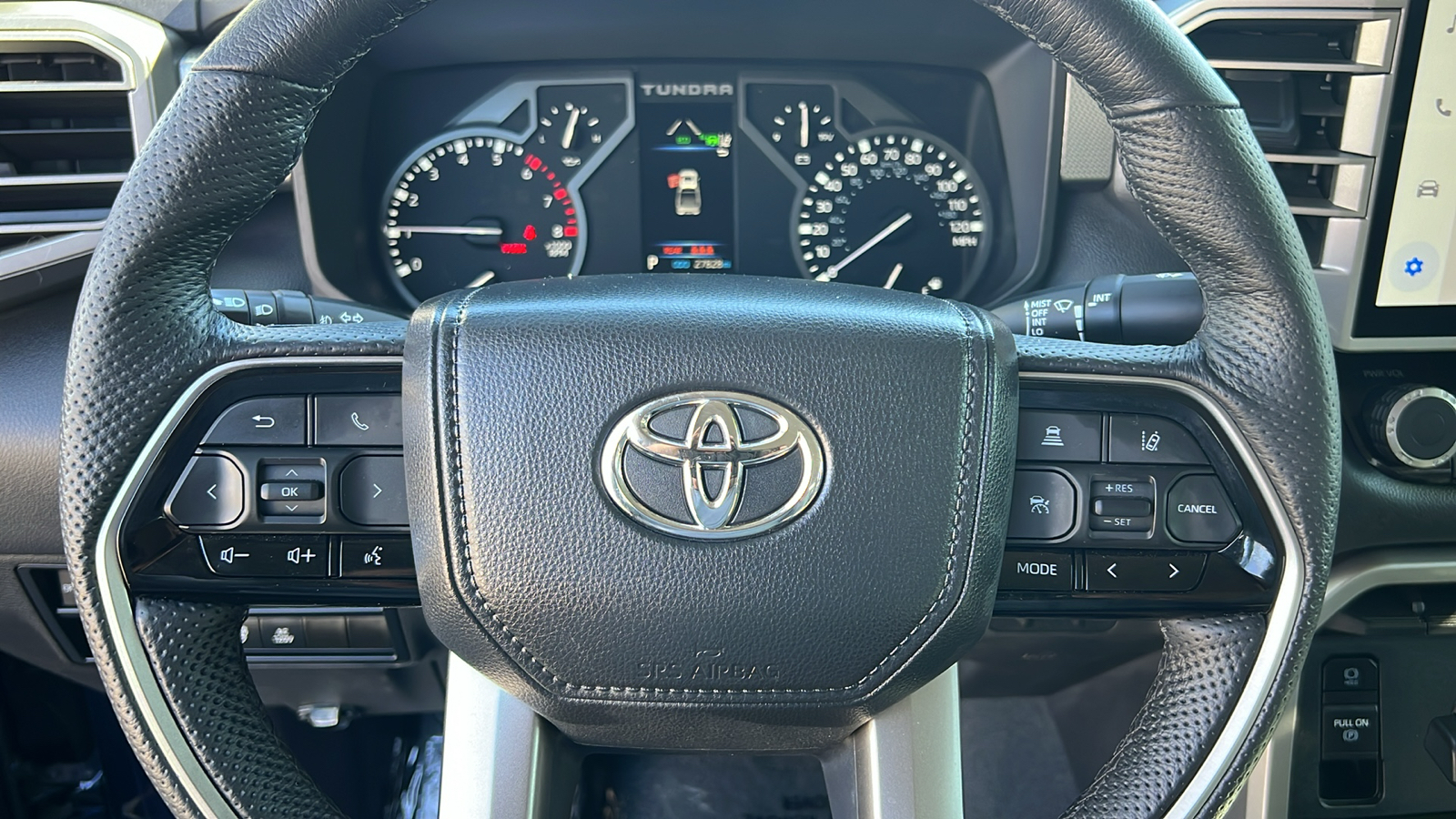 2023 Toyota Tundra 4WD Limited 8