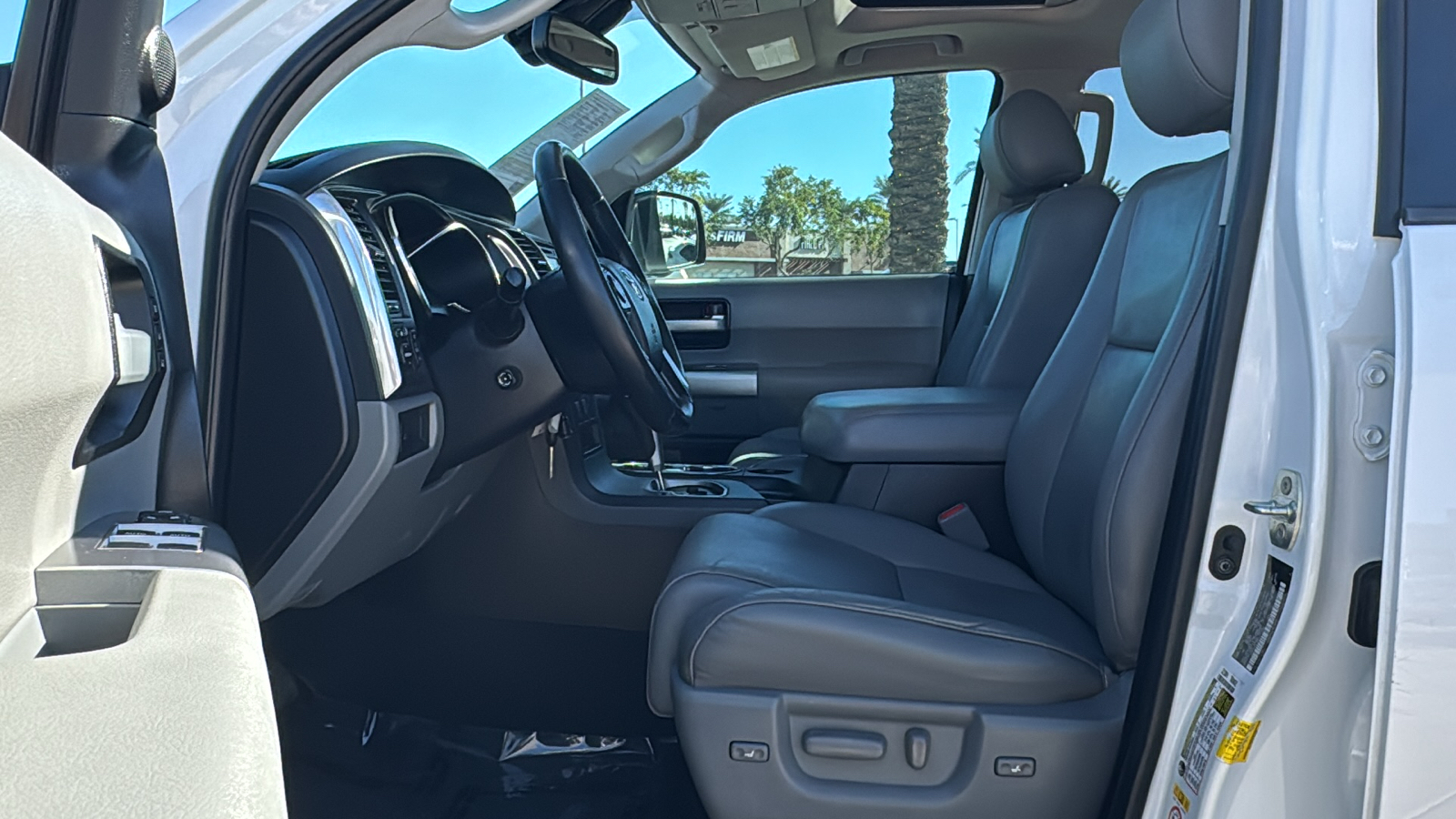 2019 Toyota Sequoia Limited 18