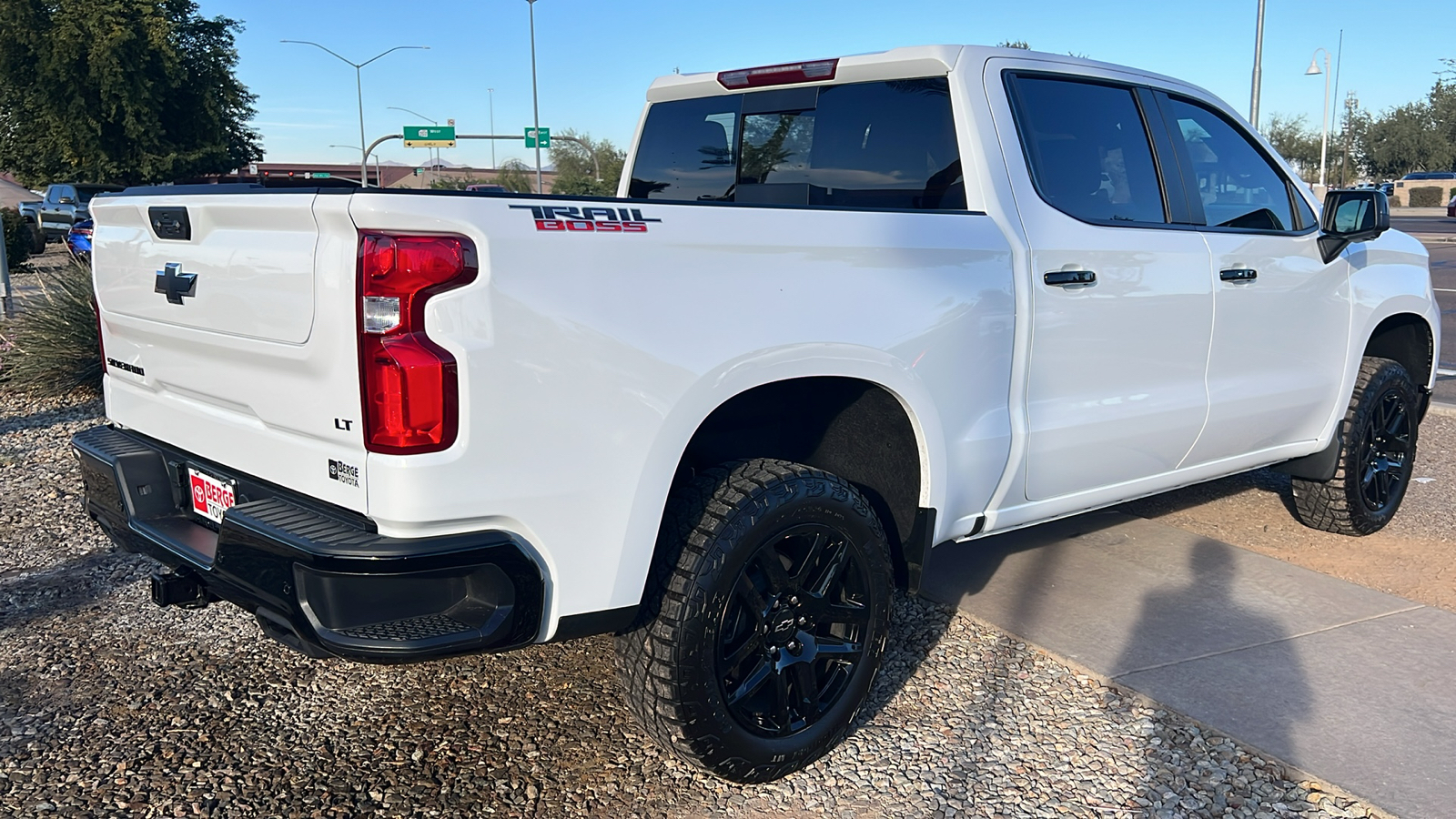 2024 Chevrolet Silverado 1500 LT Trail Boss 24