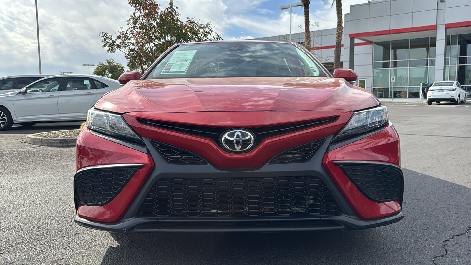 2021 Toyota Camry SE 2