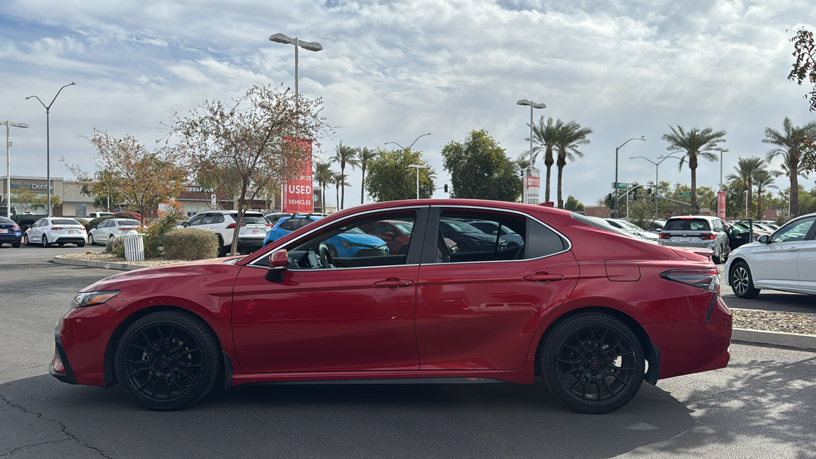 2021 Toyota Camry SE 3