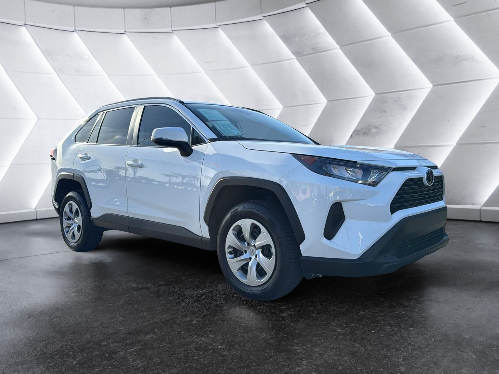 2021 Toyota RAV4 LE 1