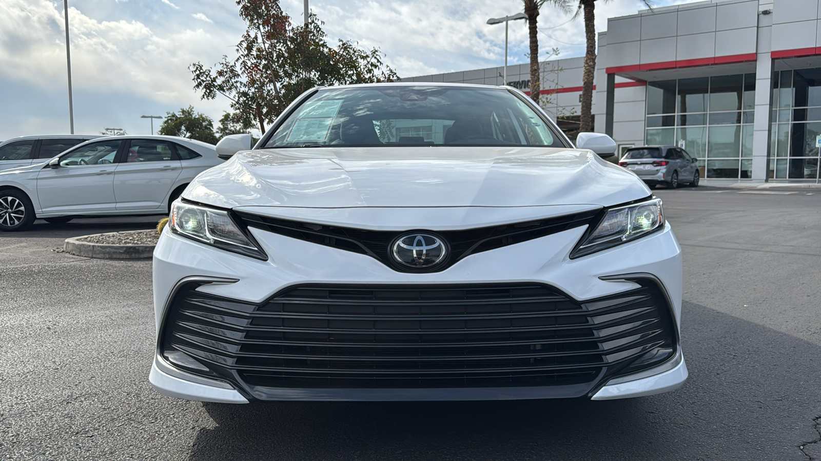 2022 Toyota Camry LE 2