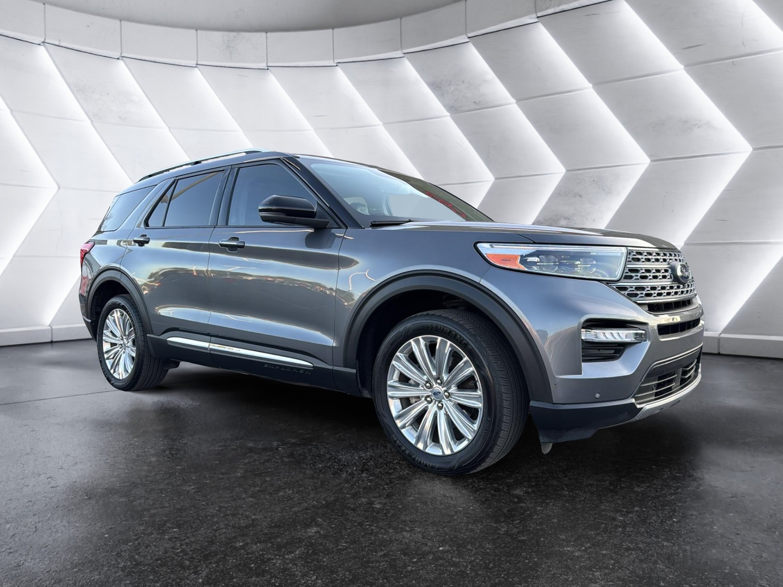 2022 Ford Explorer Limited 1