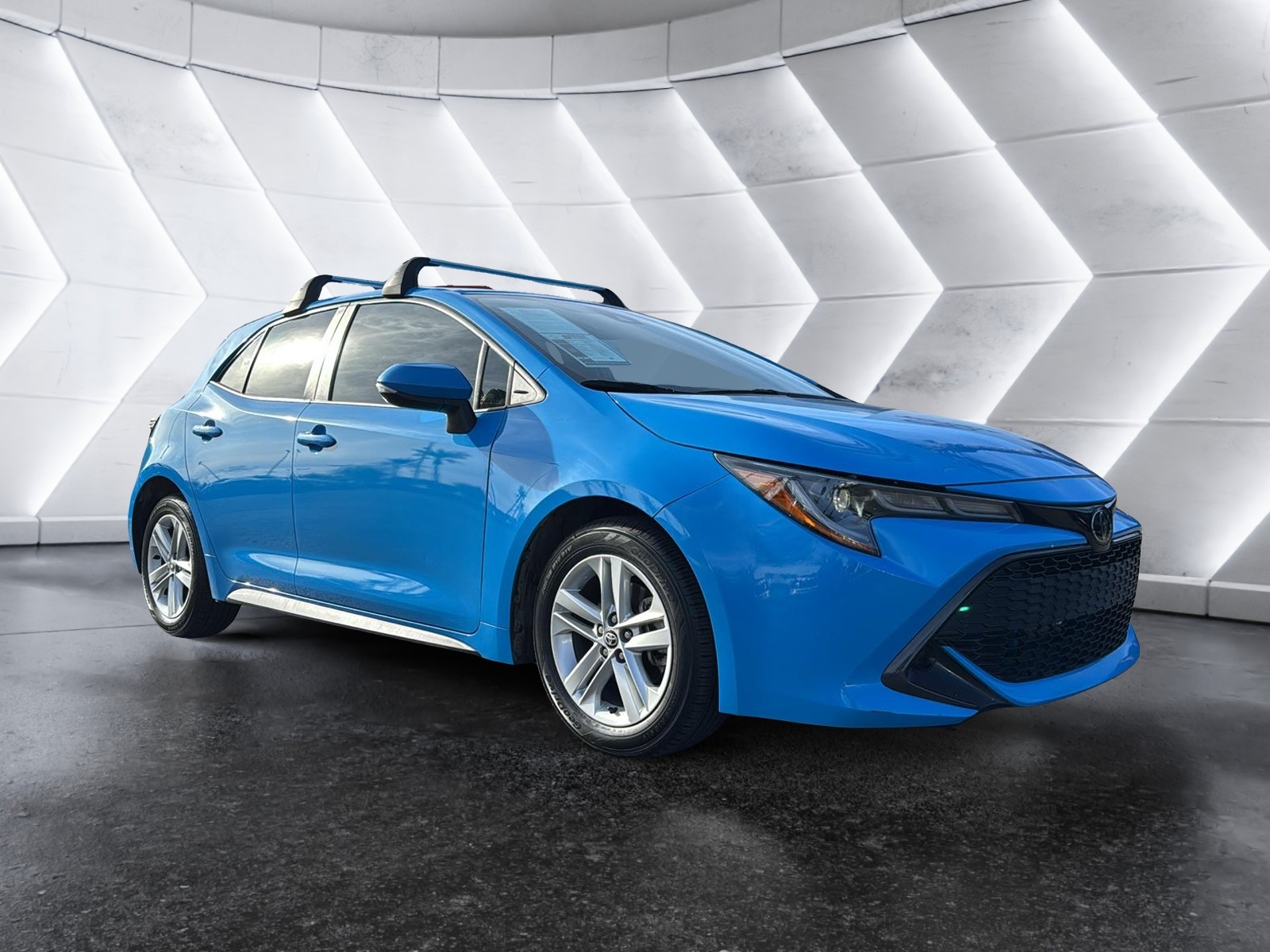 2022 Toyota Corolla Hatchback SE 1