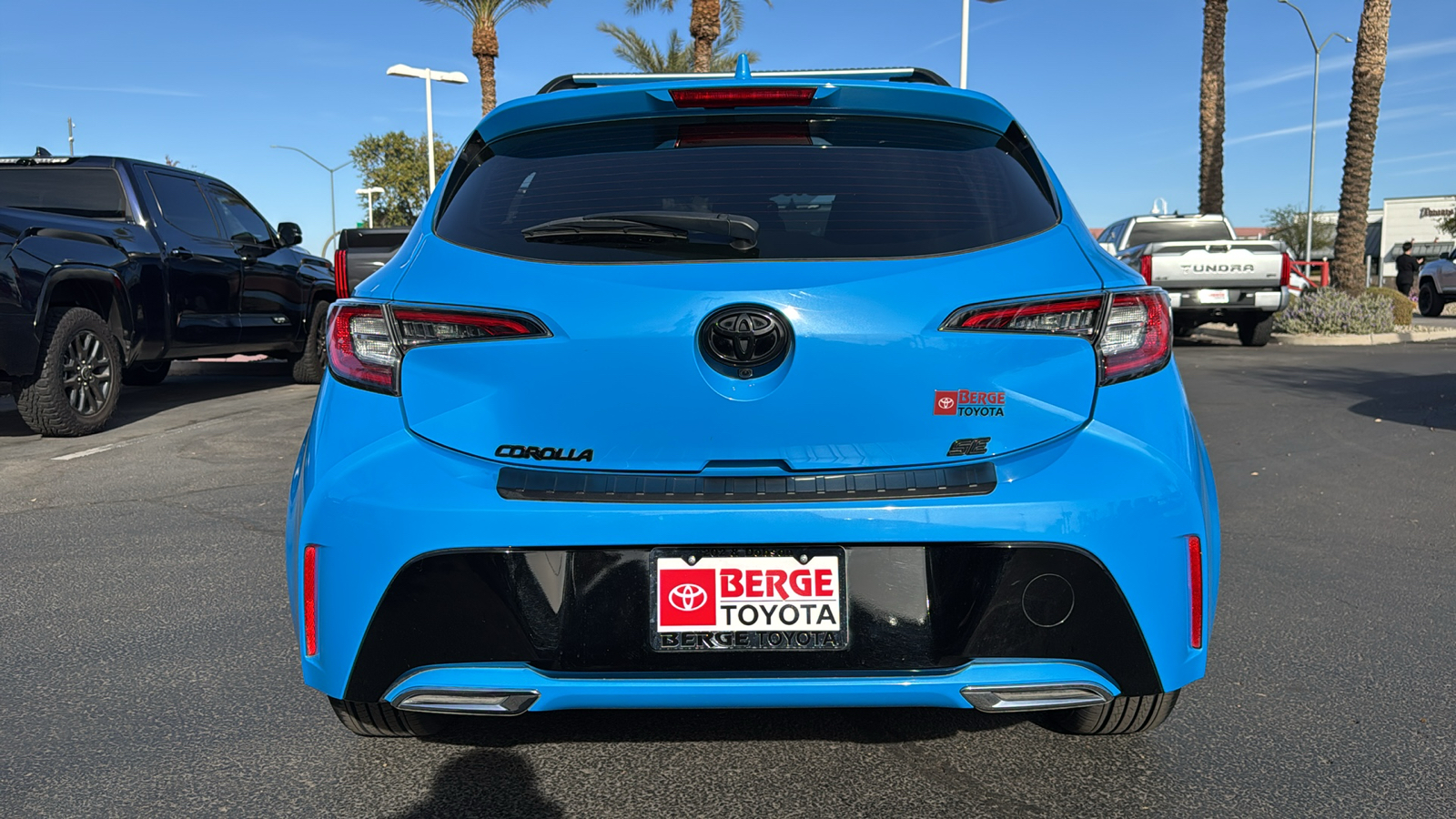 2022 Toyota Corolla Hatchback SE 22