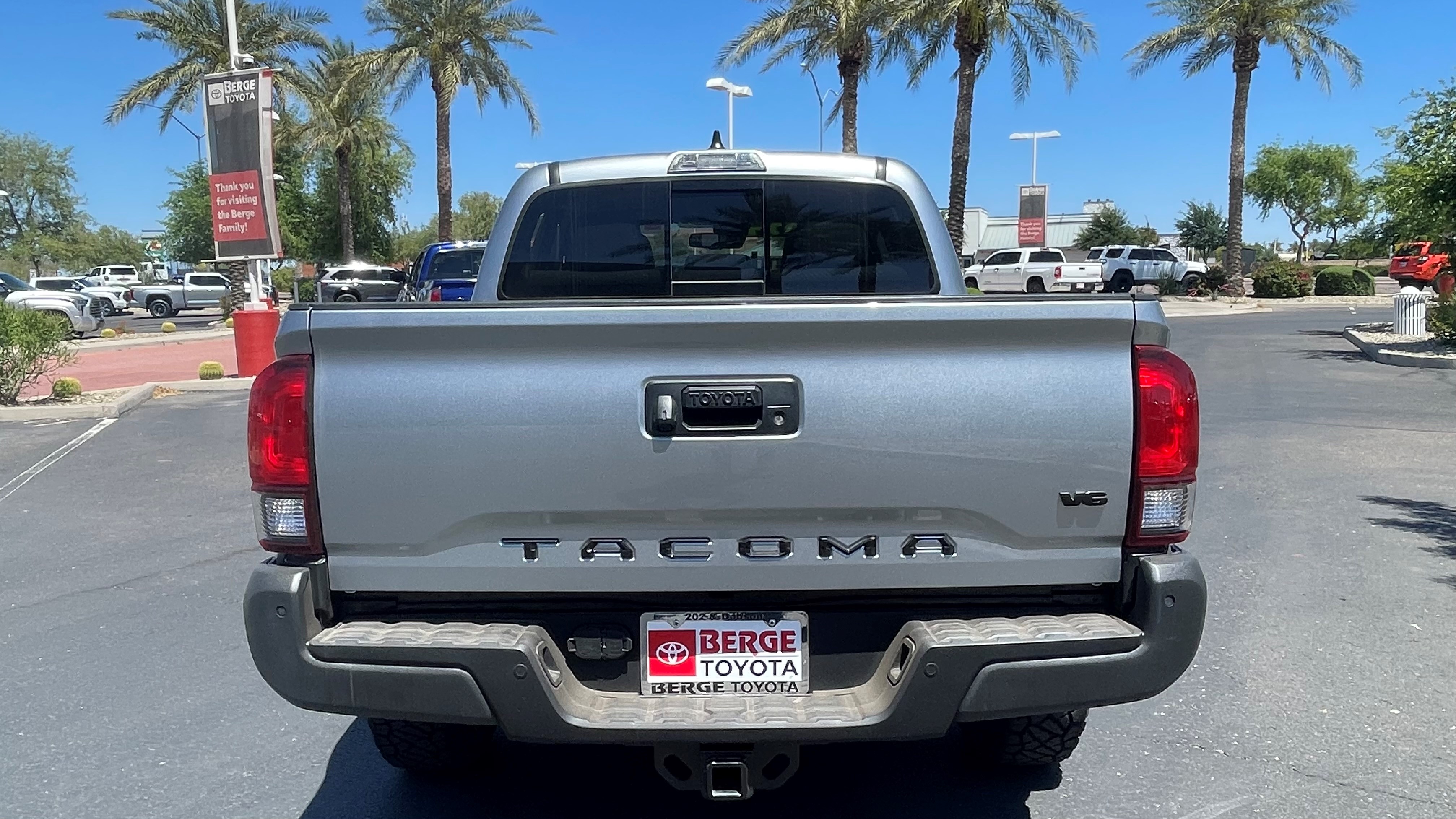 2022 Toyota Tacoma SR5 23