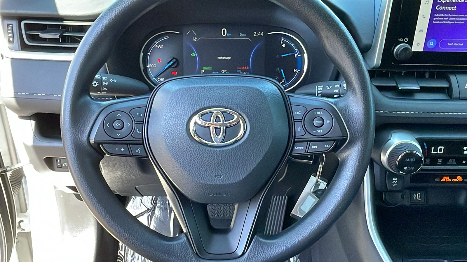 2023 Toyota RAV4 Hybrid LE 8