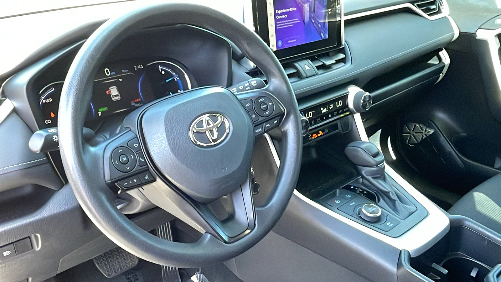 2023 Toyota RAV4 Hybrid LE 15