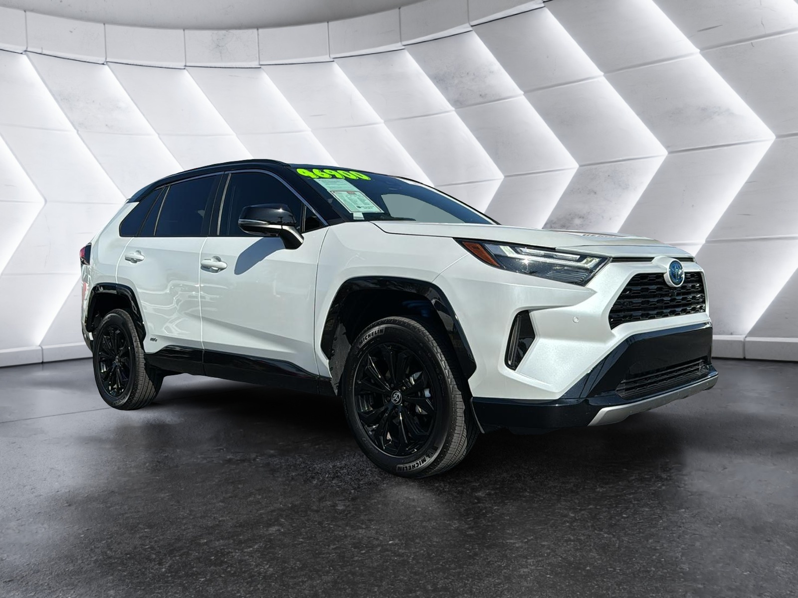 2024 Toyota RAV4 Hybrid XSE 1