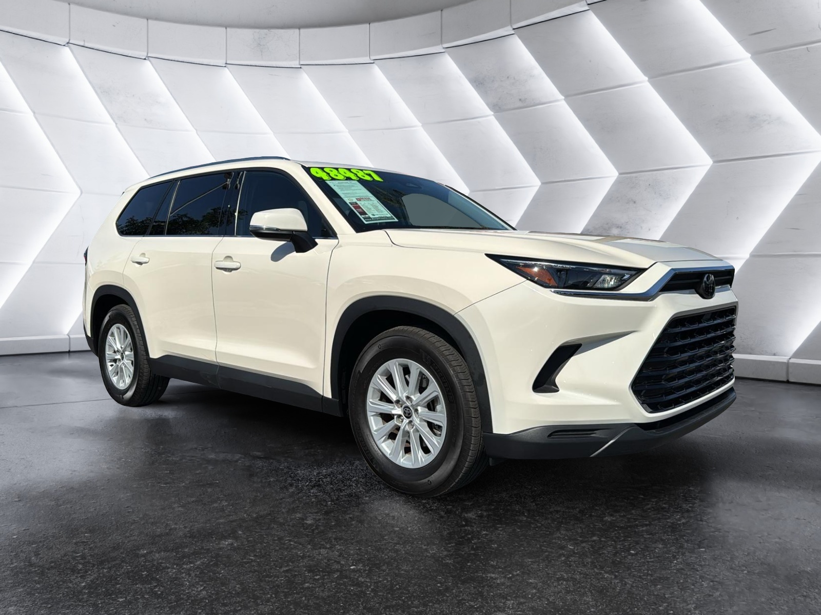 2024 Toyota Grand Highlander XLE 1