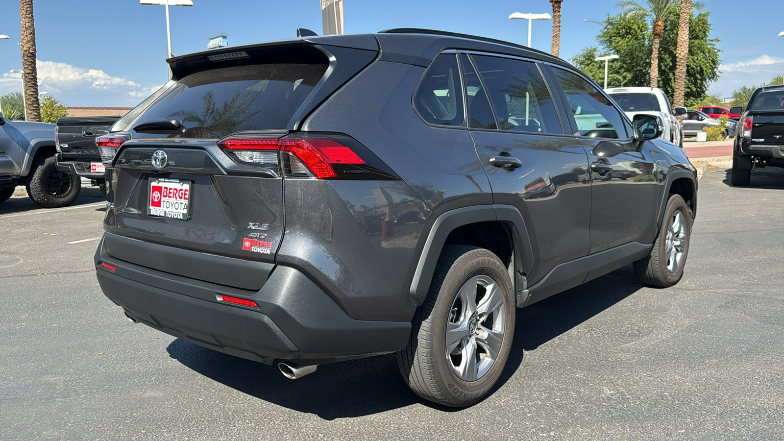 2024 Toyota RAV4 XLE 26