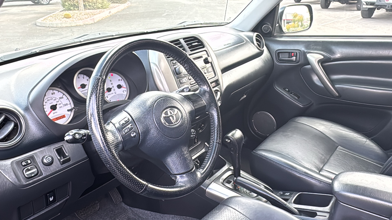 2005 TOYOTA TRUCK RAV4 4DR 4WD AT 13