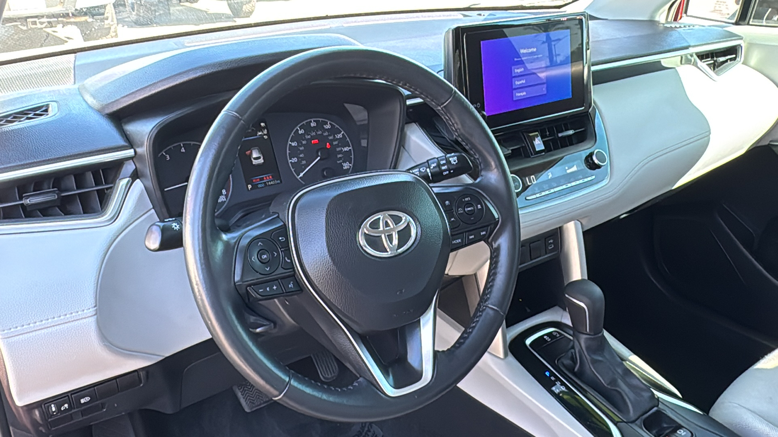 2023 Toyota Corolla Cross LE 15