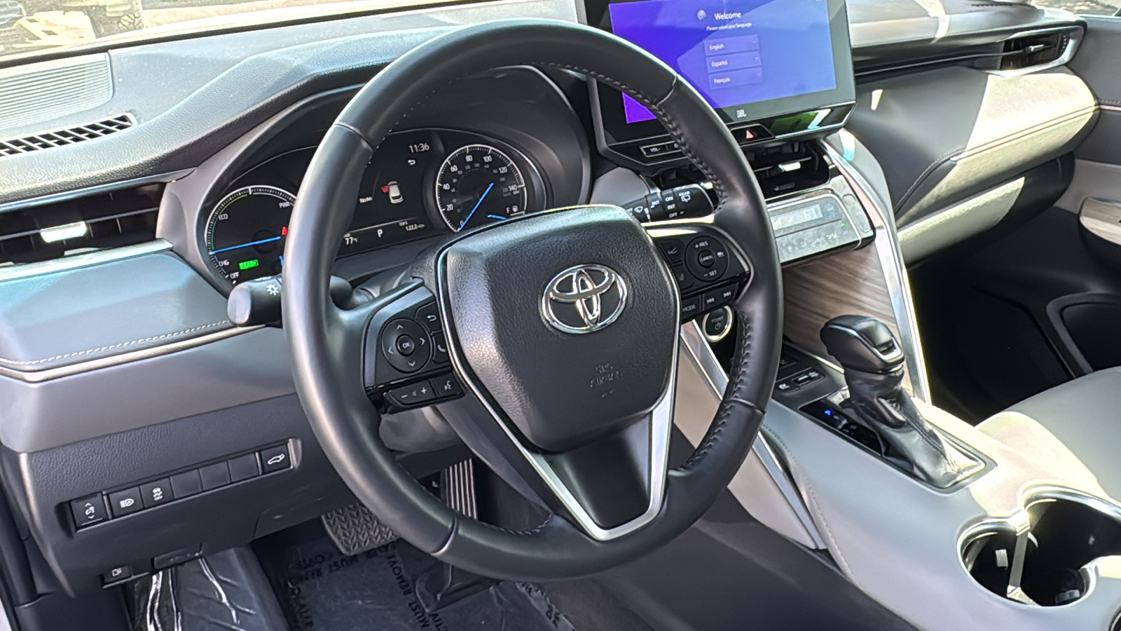 2024 Toyota Venza XLE 15