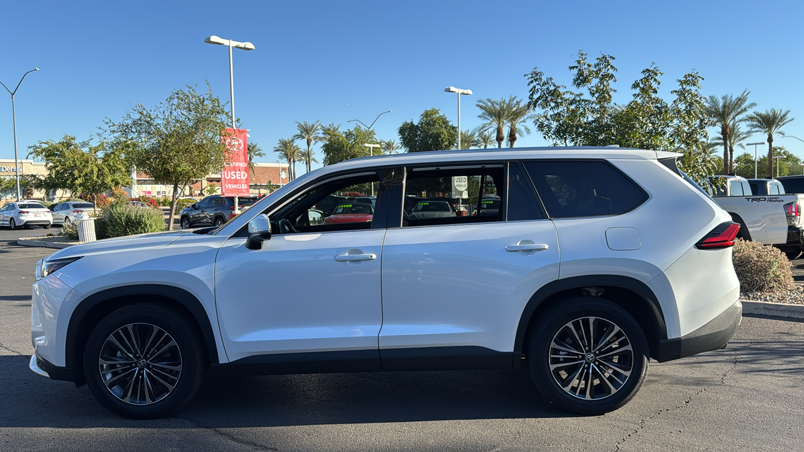 2024 Toyota Grand Highlander Hybrid MAX Platinum 3