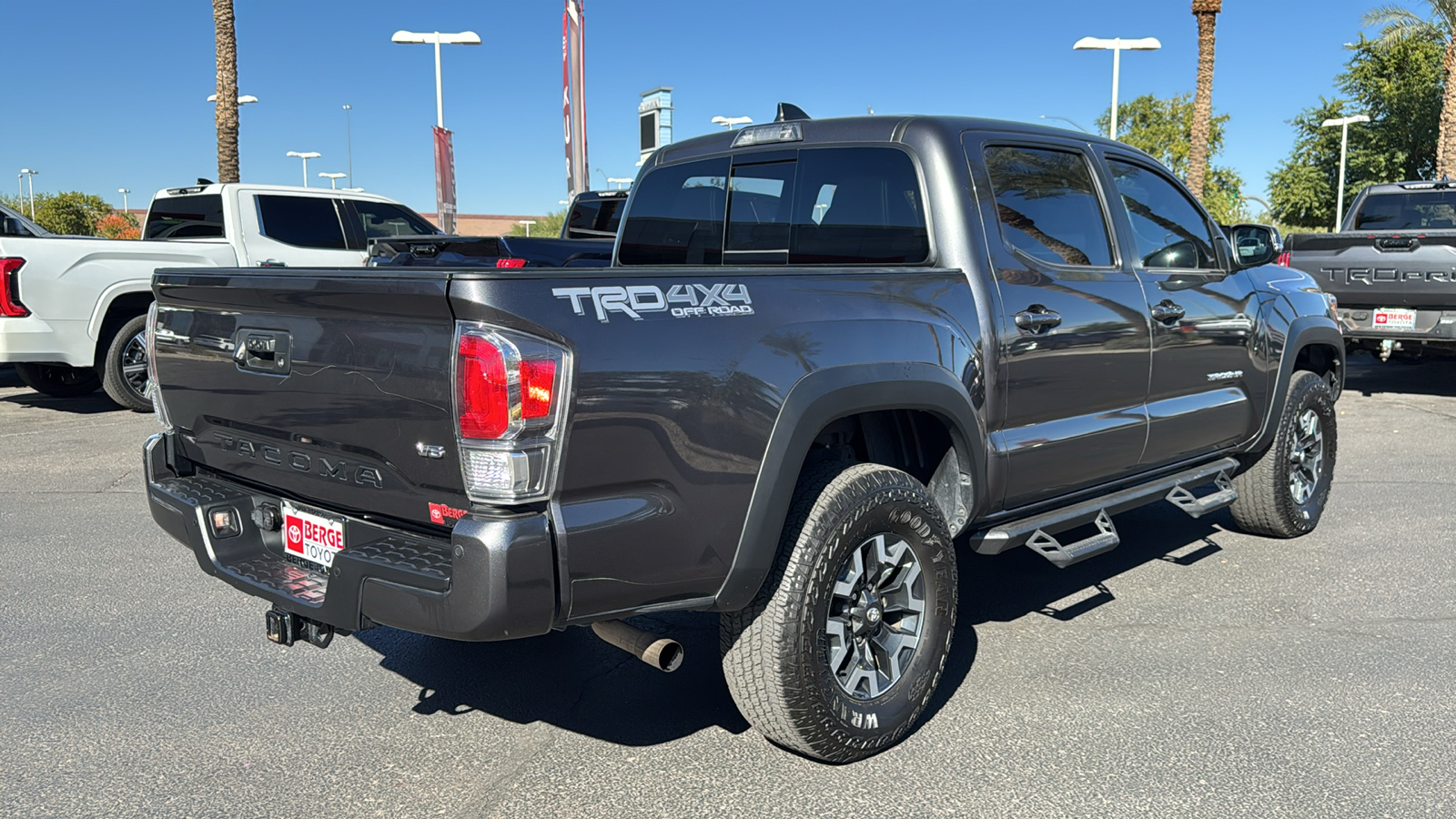 2023 Toyota Tacoma 4WD TRD Off Road 24