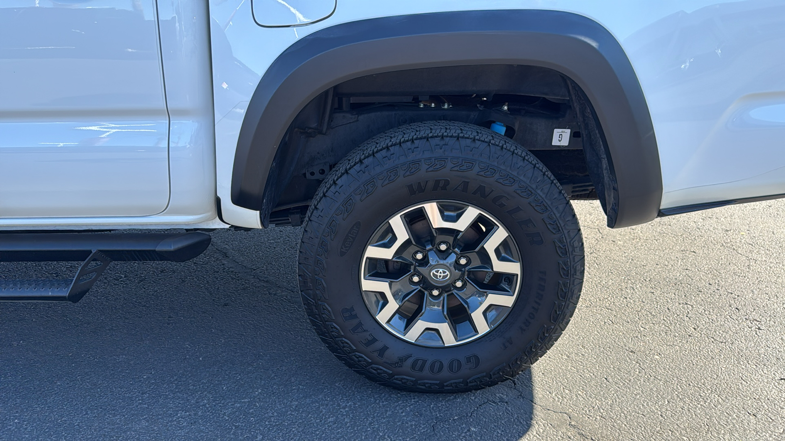 2023 Toyota Tacoma 4WD TRD Off Road 21